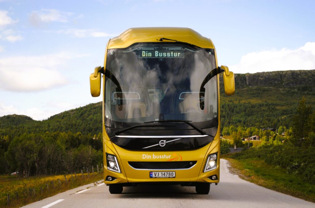 Gullbussen – Volvo 9900 turbuss med 52 seter